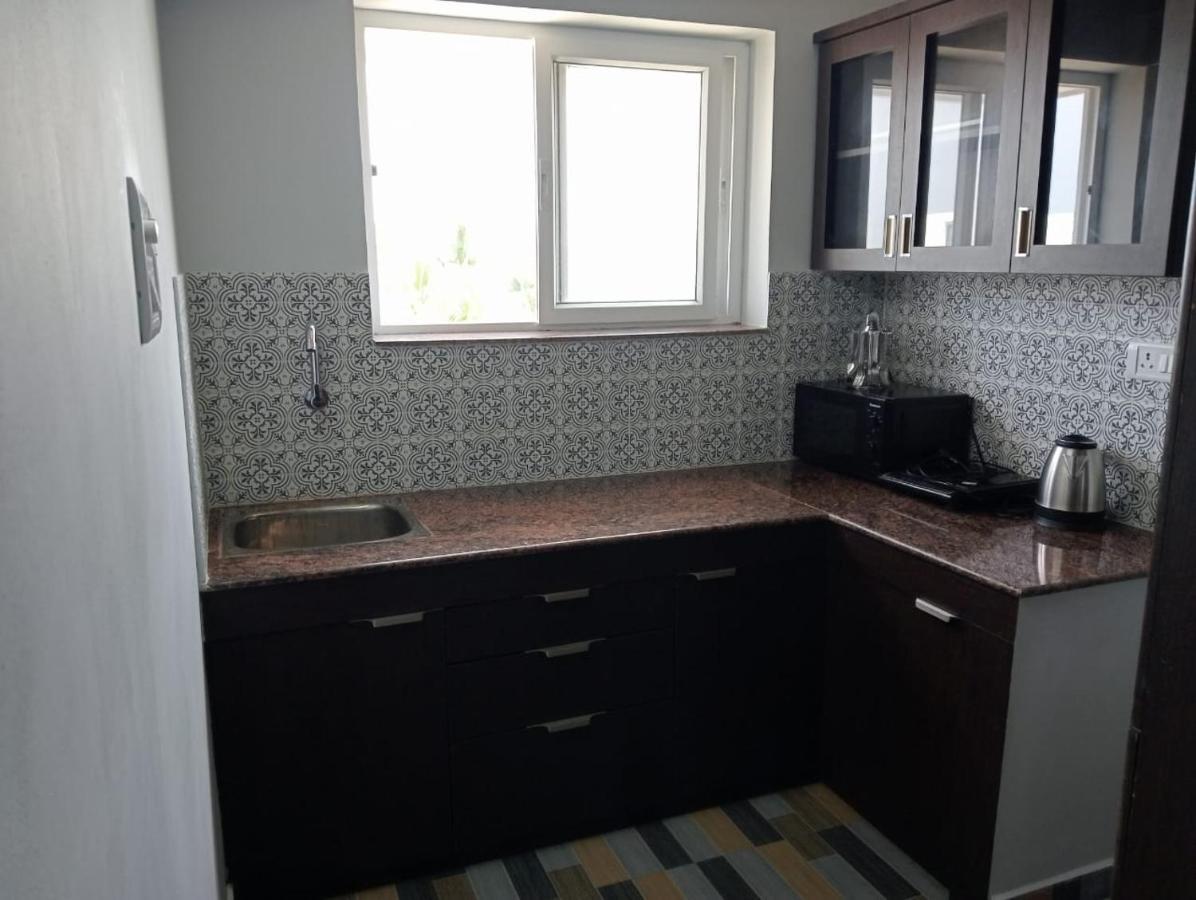 Season 4 Residences - 1Bhk Furnished Apartments 첸나이 외부 사진